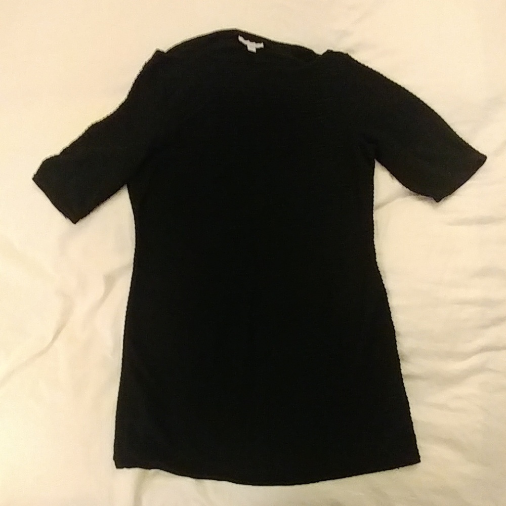 A Pea in the Pod Maternity Shirt